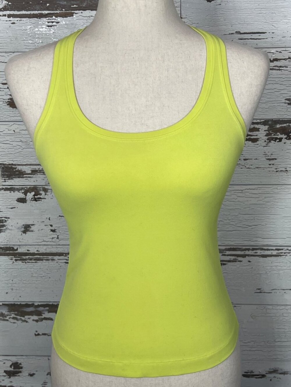 LULULEMON Cool Racerback Short Tank Top Hilighter Yellow Sz 2 EUC